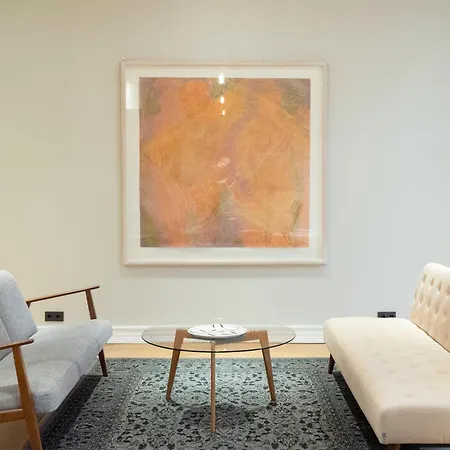 Finn Hotel